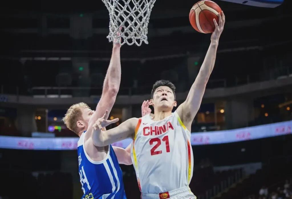 星空体育app下载-顶住了！又是惊险逆转！中国男篮赢了